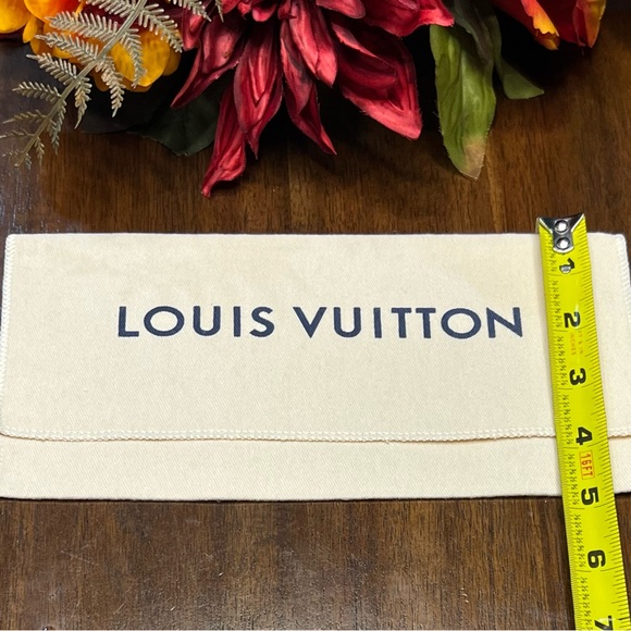 Louis Vuitton Cream and Black long wallet or glasses dust cover - Picture 5 of 5